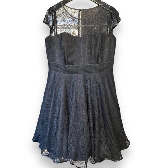 City Chic Ornate Lace Overlay Dress, Black, Size 16 - Picture 1 of 11